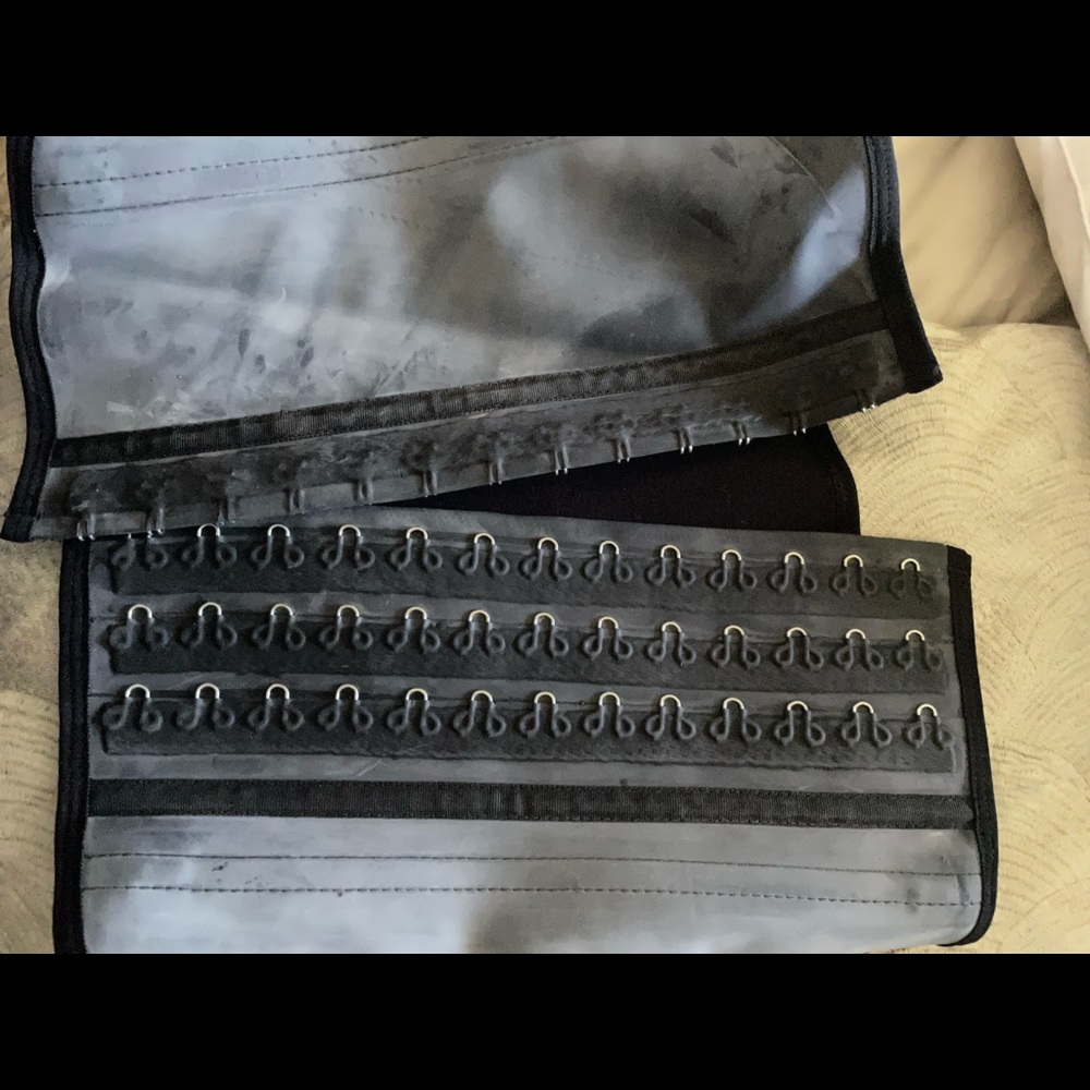 Waist trainer - Picture 3 of 8